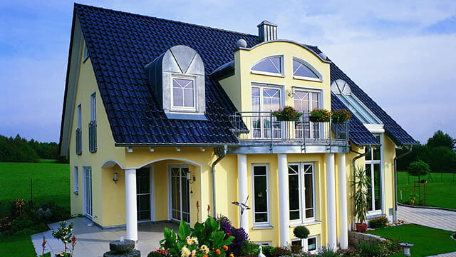 Крыша из керамической черепицы БРААС Рубин 13V, цвет Синий брилиант